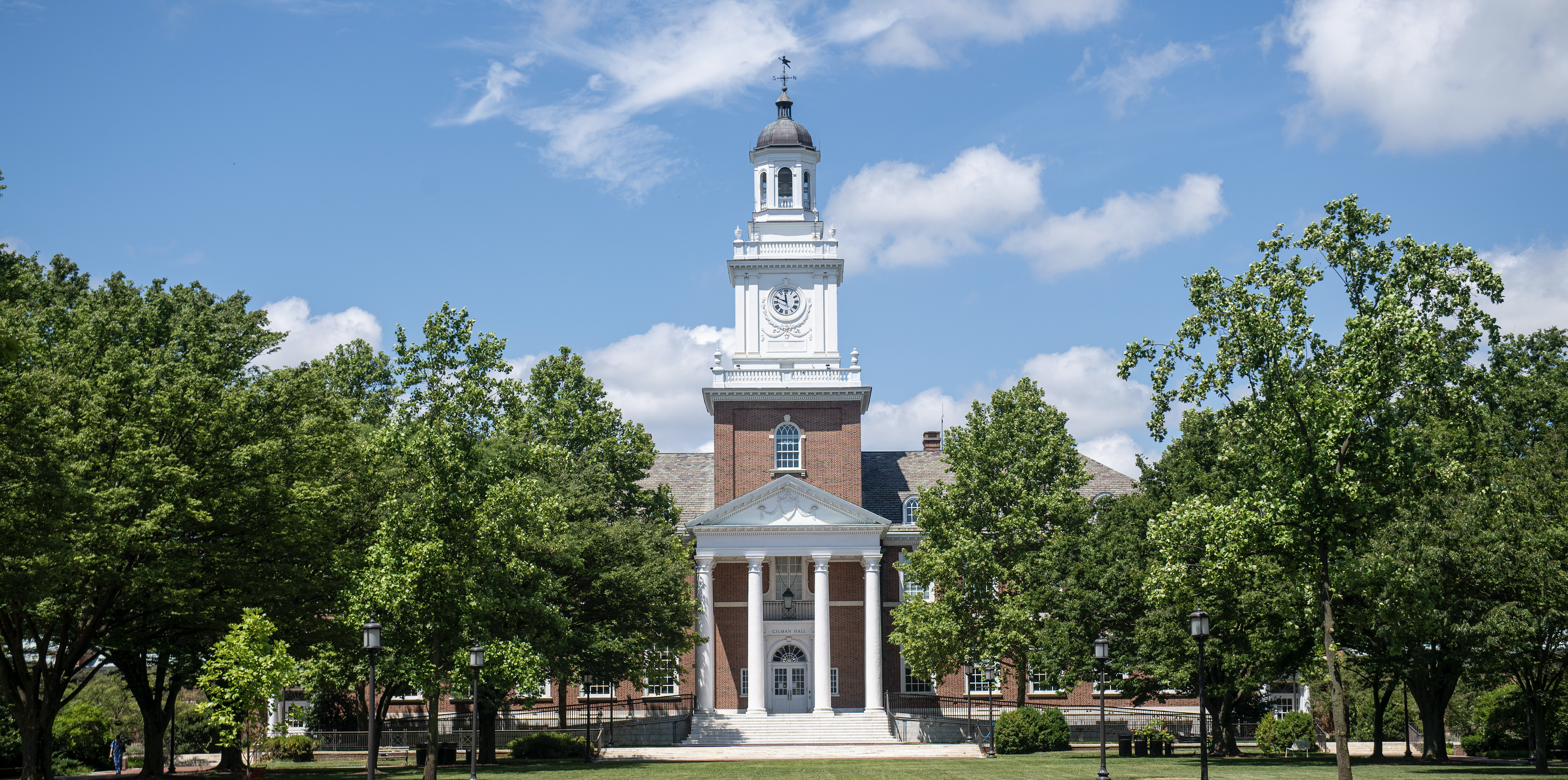 Campus closing banner
